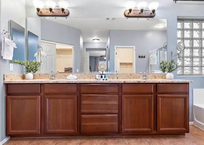 Chill & Thrill | Pool, Hot Tub • Family Game Villa