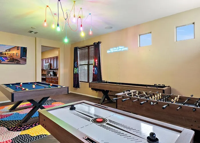 Chill & Thrill | Pool, Hot Tub • Family Game